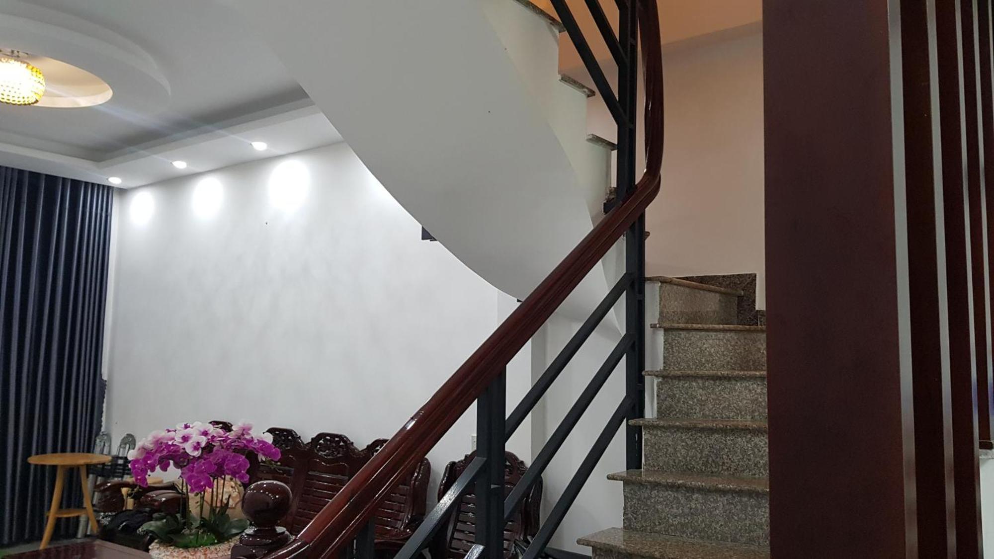 Home 1/31 Nha Chung 大叻 外观 照片